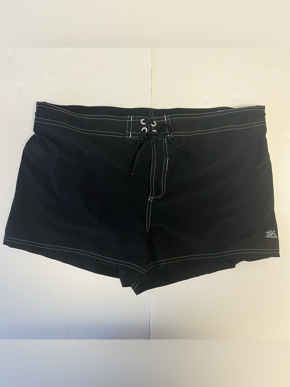 Women’s Board Swim Shorts Size 16 Black Lined Zeroxposur